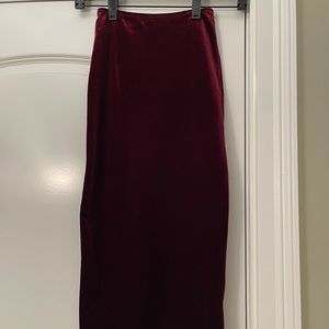 Midi sliming velvet skirt